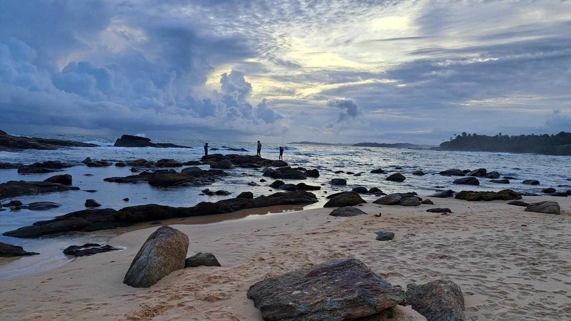 Kavidi Home Stay Tangalle Esterno foto