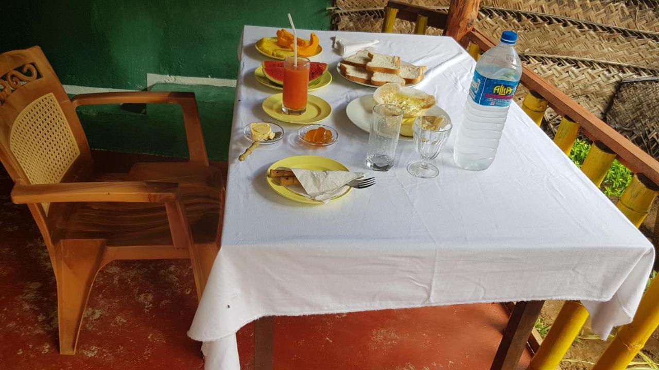 Kavidi Home Stay Tangalle Esterno foto